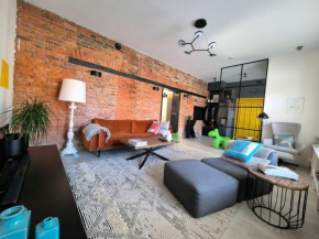 Historical, spacious and elegant with terrace